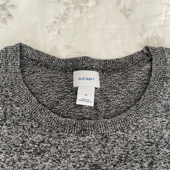 Old Navy Black Marled Sweater Size Medium - Picture 2 of 4
